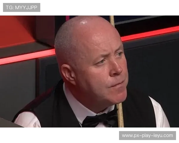 希金斯保持冷静节奏，训练稳如老将