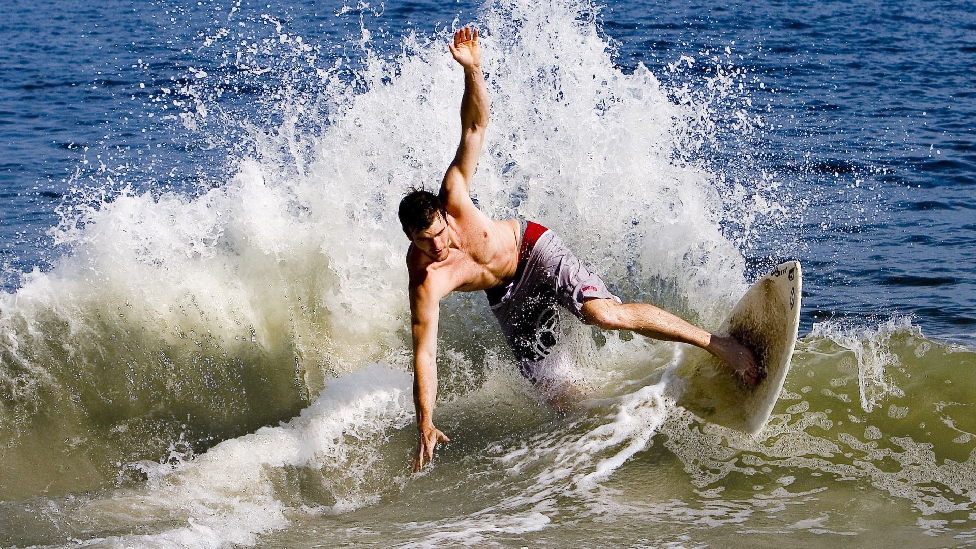 乐鱼体育官网投注-格斗UFC：顶级对决燃爆擂台，精彩绝伦！，ufc格斗术